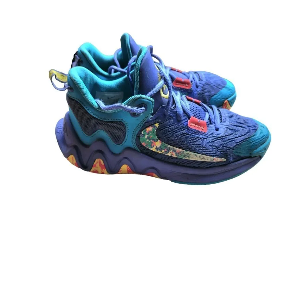 Nike gently used